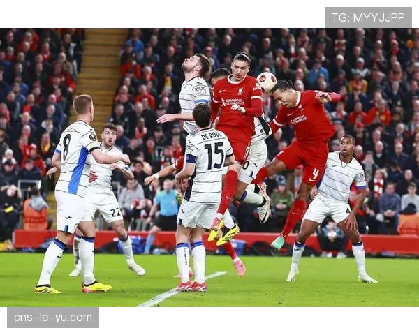 利物浦对阵卡拉巴克,红军边路火力全开 利物浦对阵卡拉巴克,红军边路火力全开